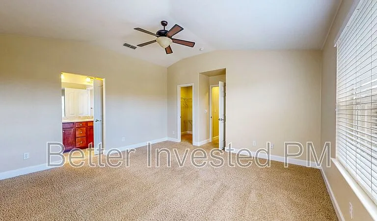 1969 Northfield Dr — Photo 32