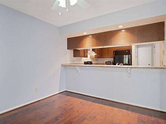 5th image of 8100 Cambridge St APT 124