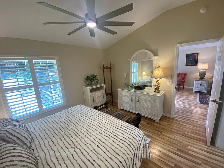 3301 Archer Ave — Photo 21
