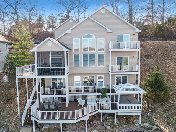 17677 Sheldon Point, Gravois Mills, MO 65037