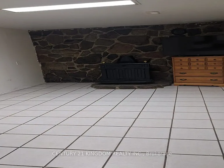 10 Shoreview Dr #BASEMENT — Photo 4
