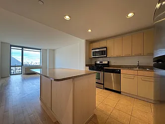 1 Morningside Drive, #2004