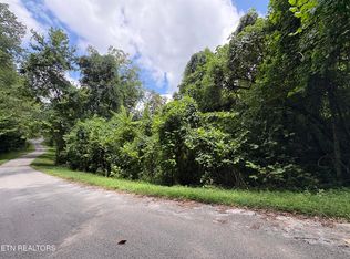 302 Garfield Ln, Sharps Chapel, TN 37866