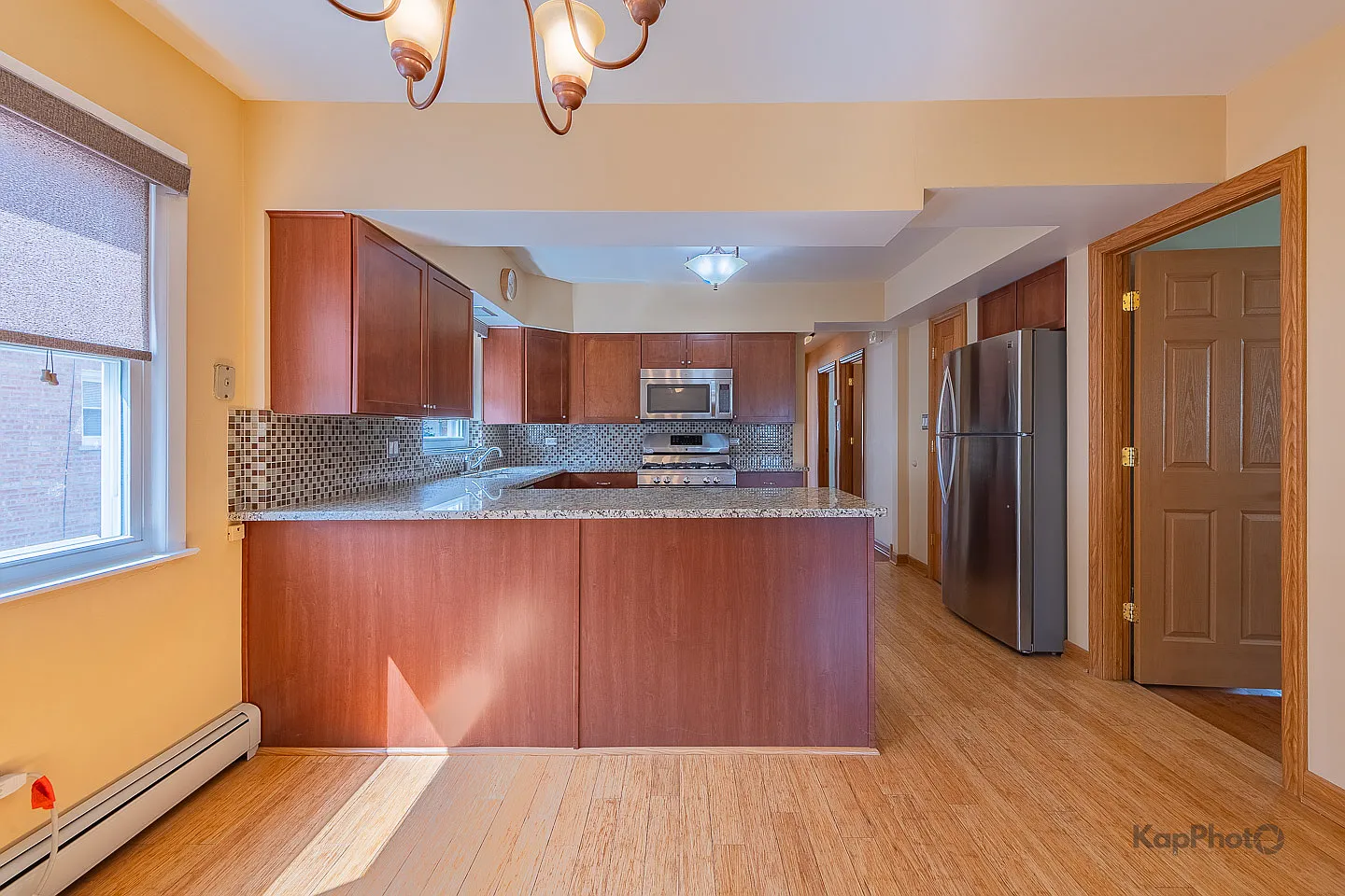 3 bed, 1.5 bath, 1479 sqft, $2,400 — Photo 4