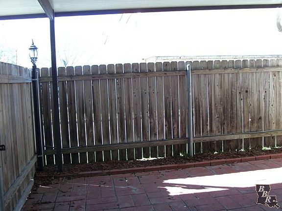 5th image of 208 Greenbriar Dr