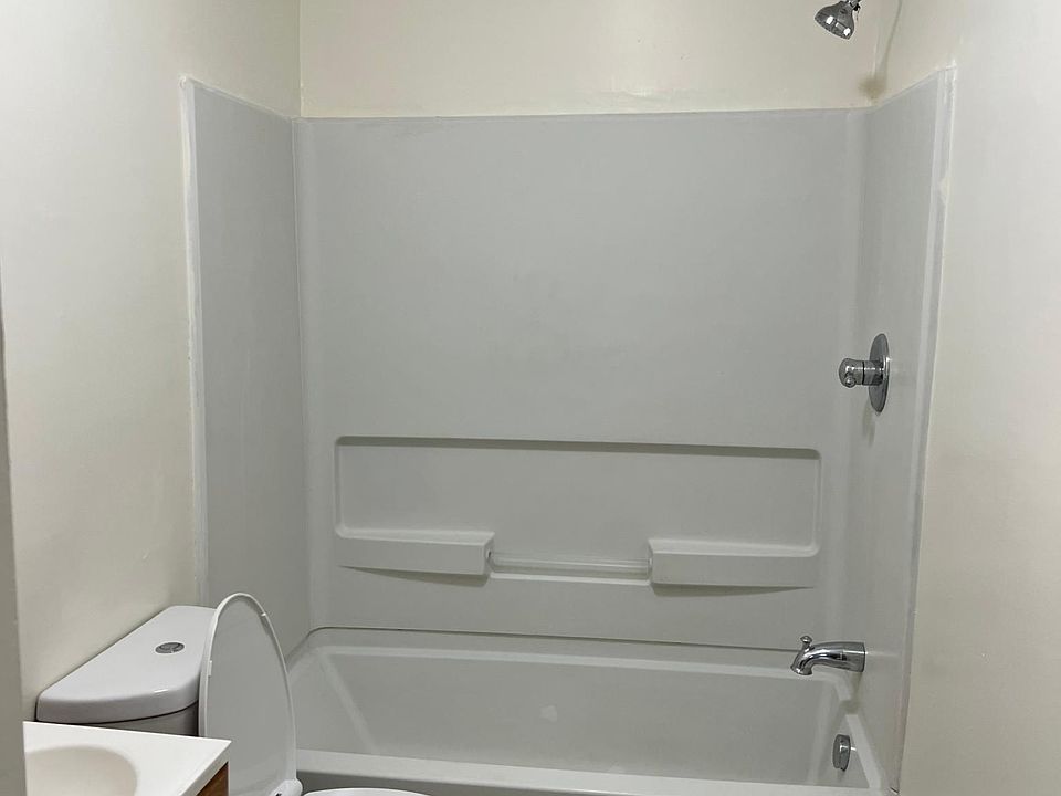 1st image of 115 Elliott St