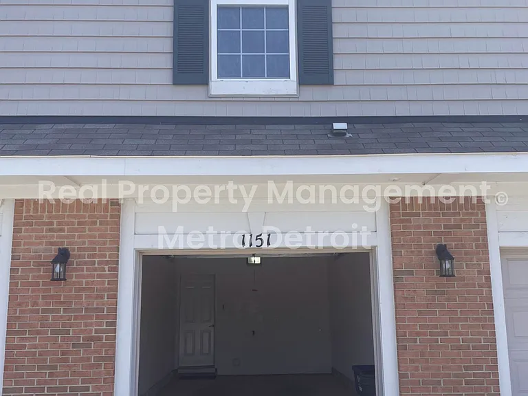 1151 Alameda Blvd — Photo 14