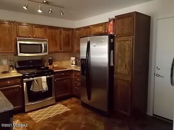 4th image of 18423 S Dawn View Dr