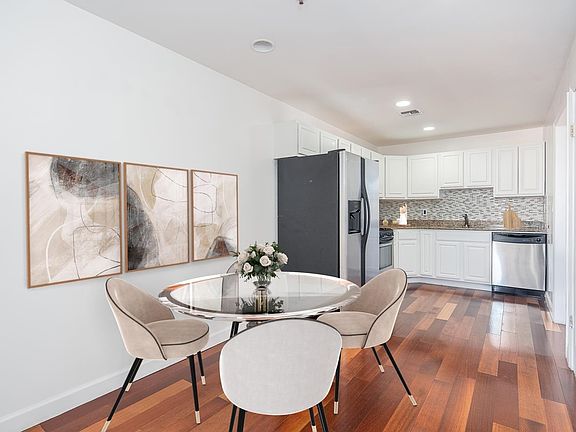 2nd image of 413-415 9th St APT 601