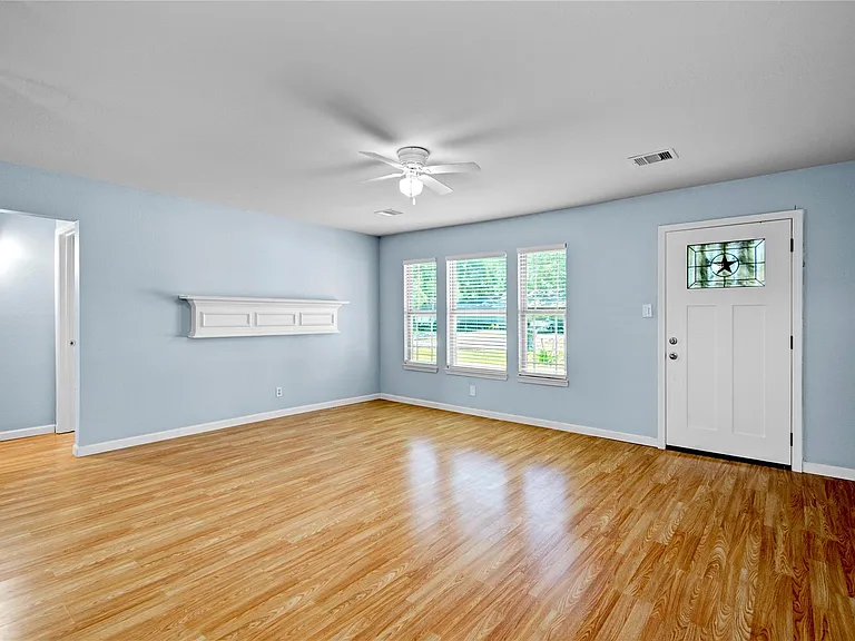 8921 Oak Knoll Ln — Photo 18