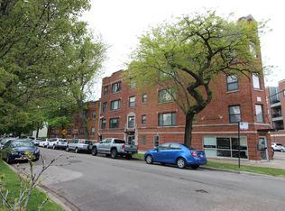 2245 W Barry Ave APT 3B, Chicago, IL 60618