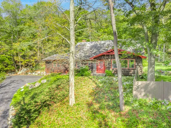 384 Old West Point Road W, Garrison, NY 10524