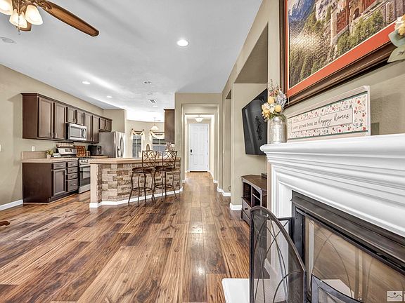 5th image of 560 S Sand Crane Cir