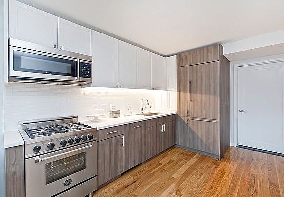 3rd image of 387 Bleecker St APT 3D