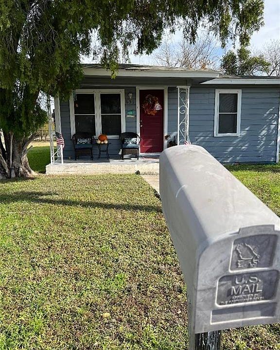 1st image of 651 Dolle Ave