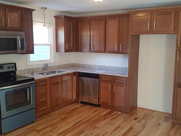 New Cabinets, Granite Counters, Appliances, Undermount Sink,