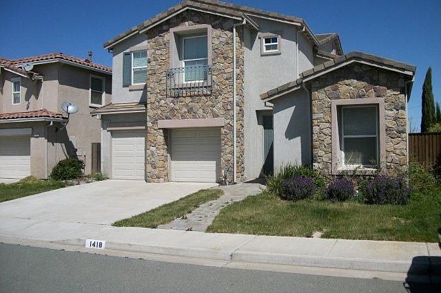 2nd image of 1418 Santa Teresa Dr