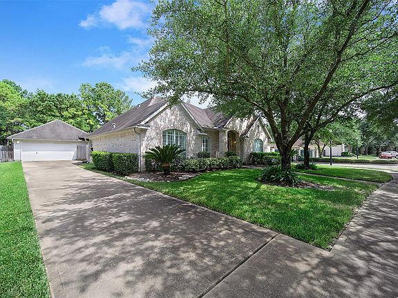 4th image of 10614 Silverado Trace Dr