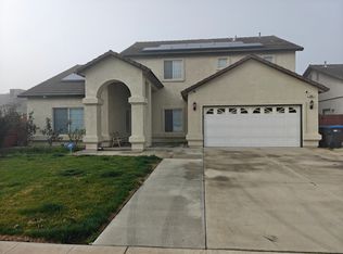 130 Palm Ct, Fowler, CA 93625