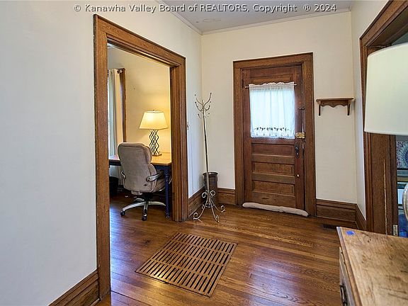 4th image of 234 Bird Ct