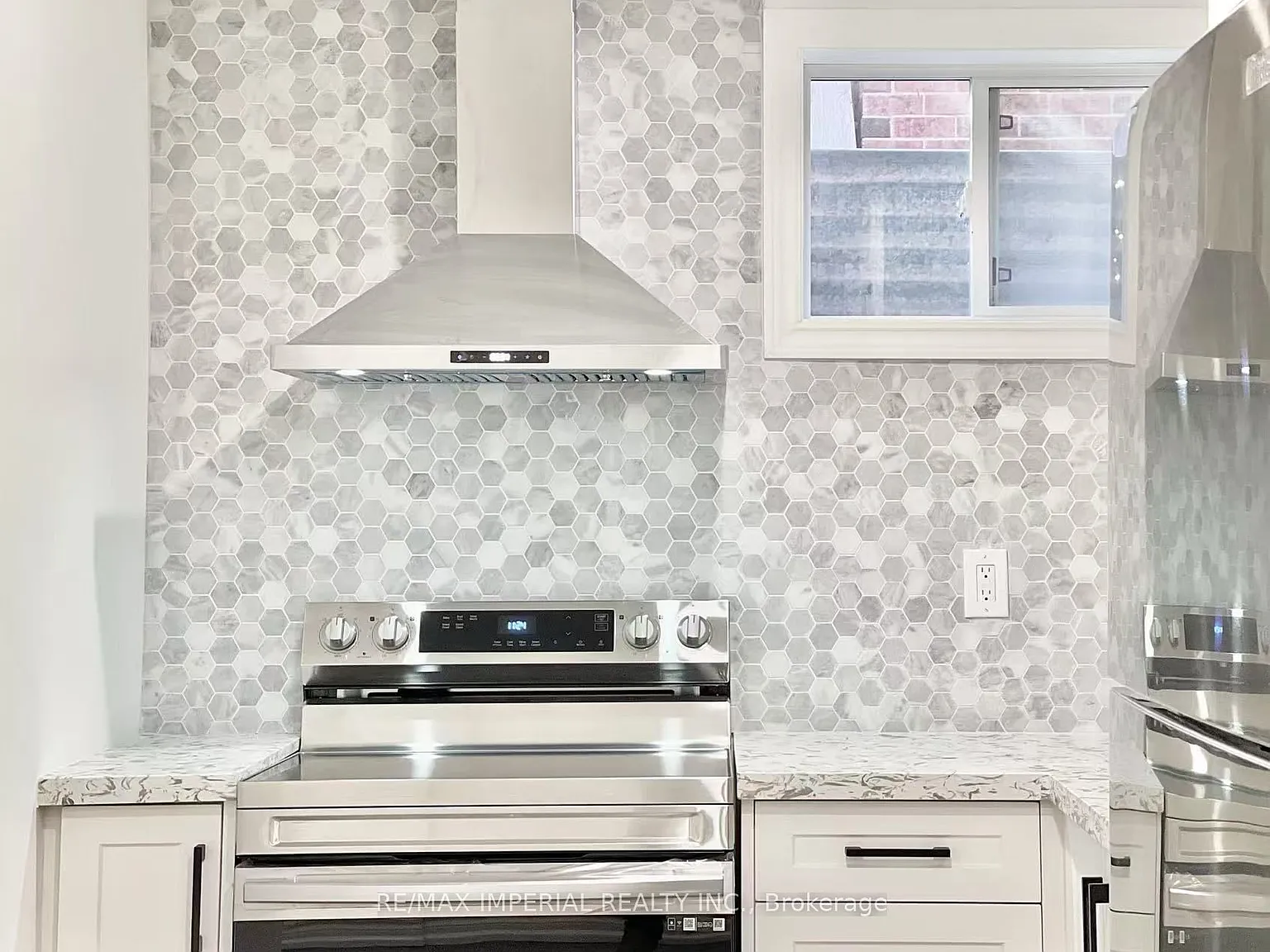 3 bed, $2,250 — Photo 2