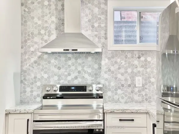 40 Brewsland Cres #Basement, Markham, ON L3T 7G7