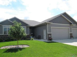 2500 S Lillian Ave, Sioux Falls, SD 57106
