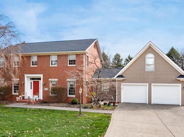1826 Pleasantview Dr NE, Lancaster, OH 43130