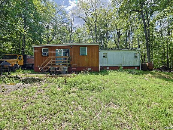 3rd image of 181 Oakridge Road