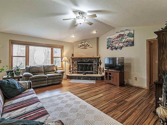 4th image of 1788 Salamon Ln