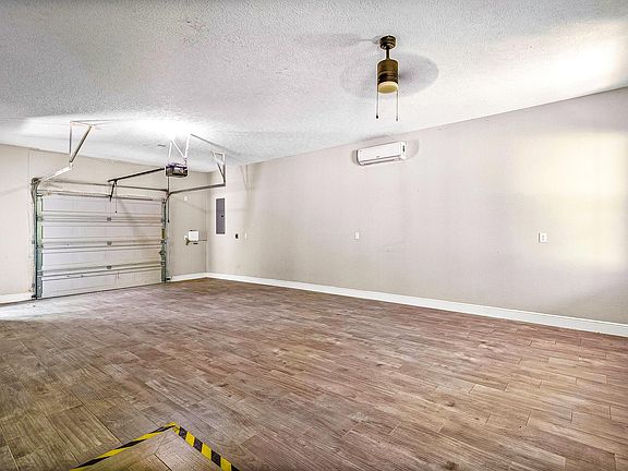 5th image of 107 Cloverdale