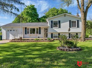 1089 Barbara St, Grand Blanc, MI 48439