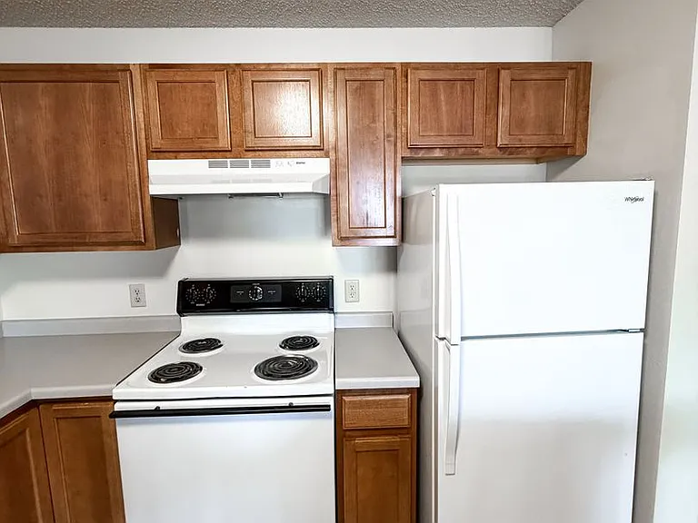221 2nd St #307 — Photo 5