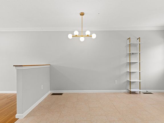3rd image of 21 Merrimac Way Unit D