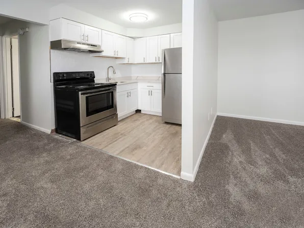 Stationwalk Apartments- Adorable Community looking for its perfect person!
