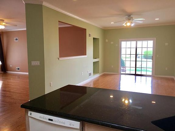 5th image of 3 Sunnybrook Ln #100B