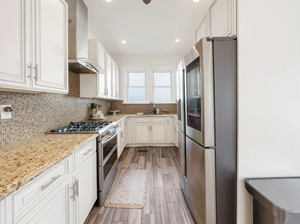 10 Apollo Street image 12 of 24