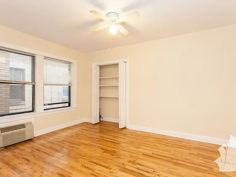838 W Wolfram St — Photo 8