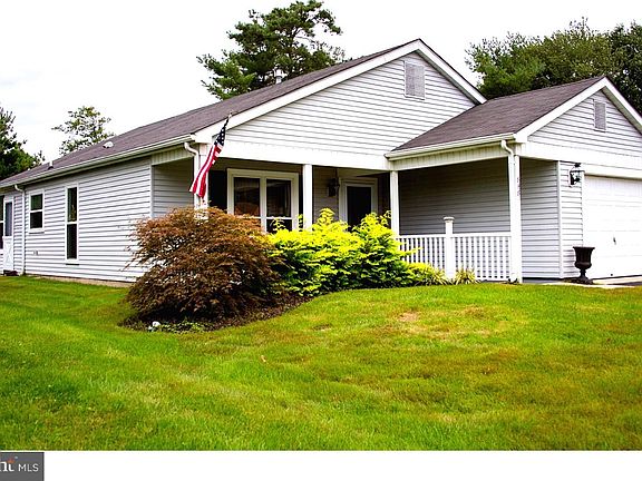 2nd image of 898 Westminster Dr N