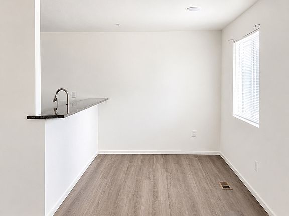 3rd image of 1313 S 6th St #1
