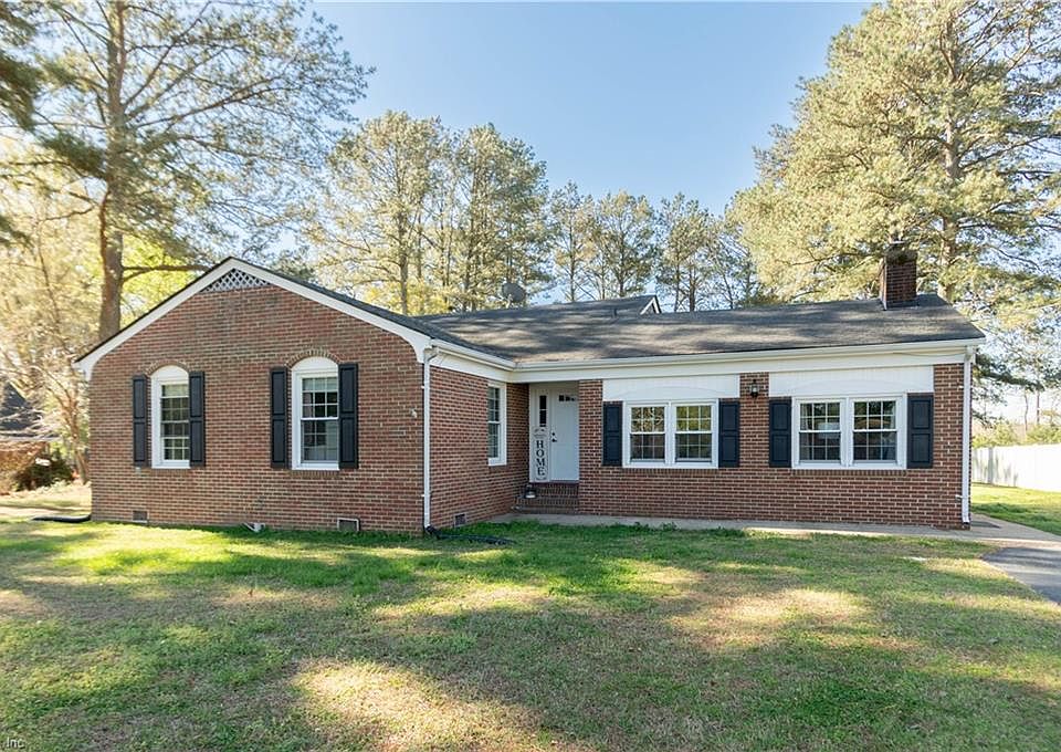 1st image of 30124 Country Club Rd