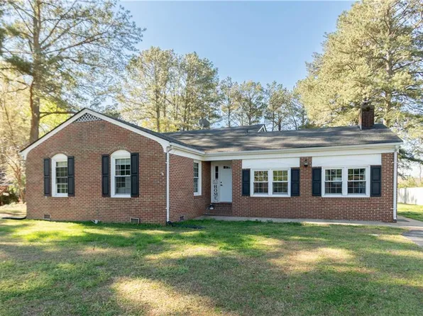 30124 Country Club Rd, Courtland, VA 23837