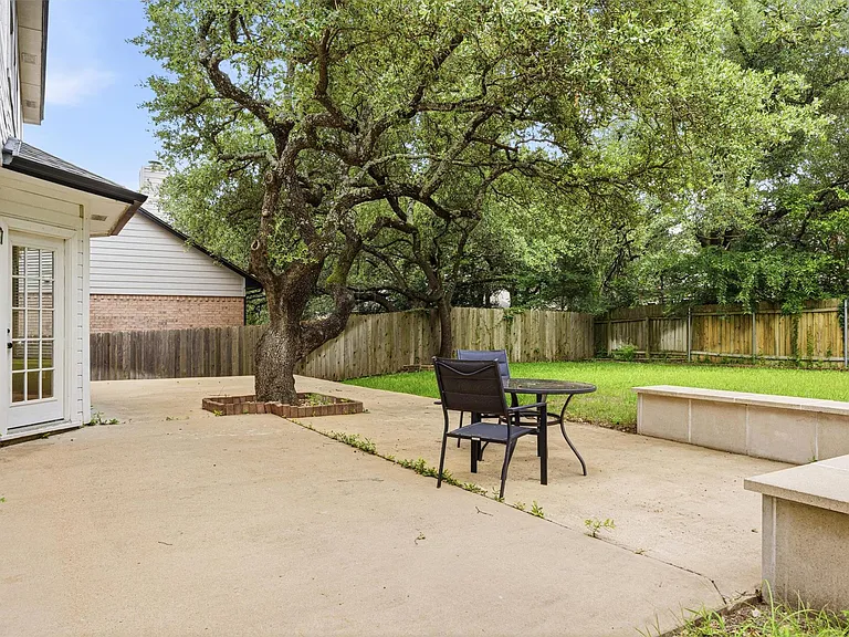 2813 Cortez Dr — Photo 26
