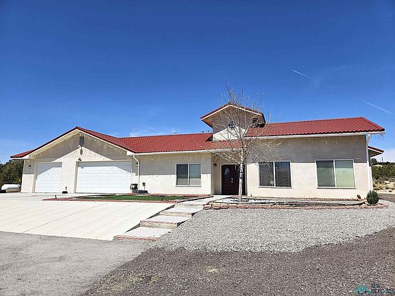 2nd image of 103 Catalpa Canyon Rd