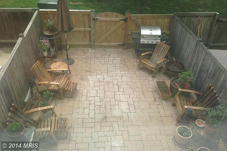 2nd image of 8566 Southlawn Ct