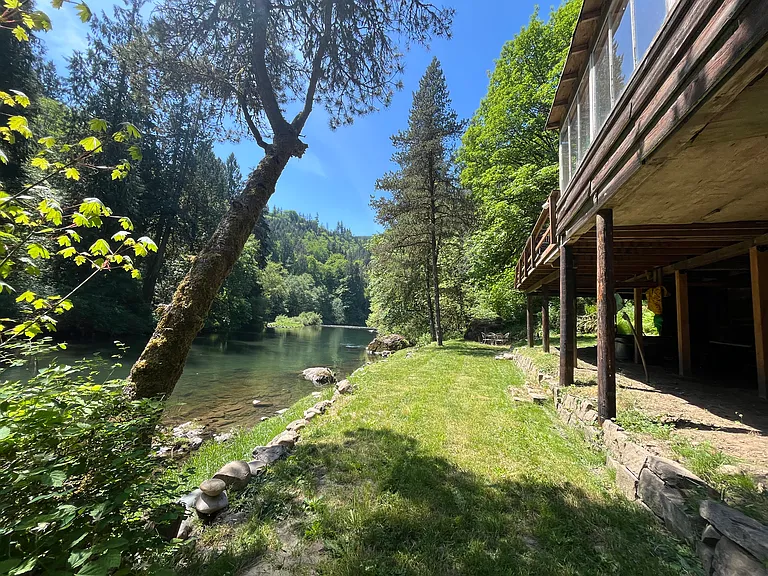2425 Kalama River Rd #1 — Photo 8