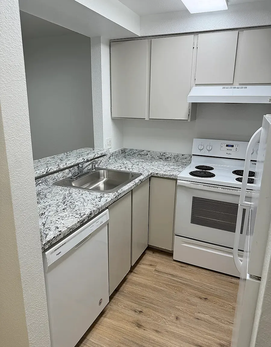 Whitman Place Apartments — Photo 2