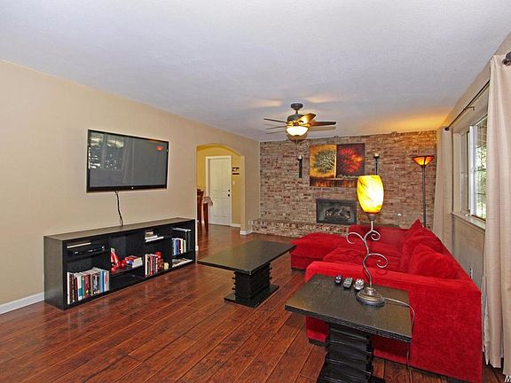 2nd image of 6630 Waverly Ct
