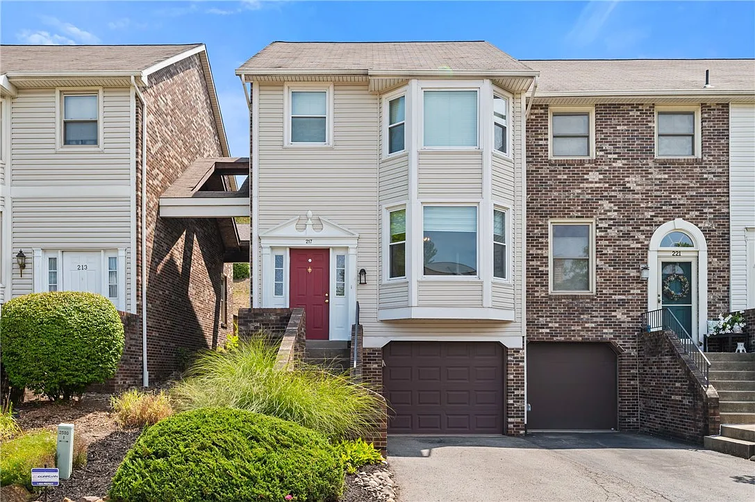 217 Spring Run Dr photo 1