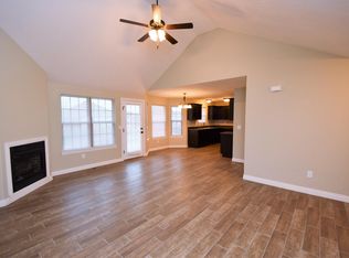 5770 W Alexa Ln, Springfield, MO 65802